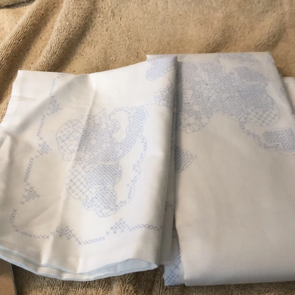Vogart Sweethearts Crib Sheet Pillowcase For Embroidery Or Ballpoint painting